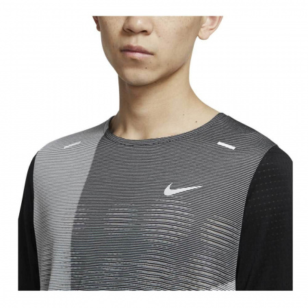 Футболка мужская Nike CJ5688-010
